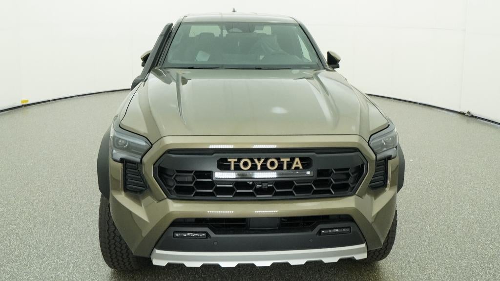 2026 Toyota Tacoma i-FORCE MAX Tacoma Trailhunter