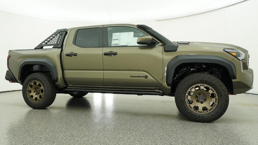 2026 Toyota Tacoma i-FORCE MAX Tacoma Trailhunter