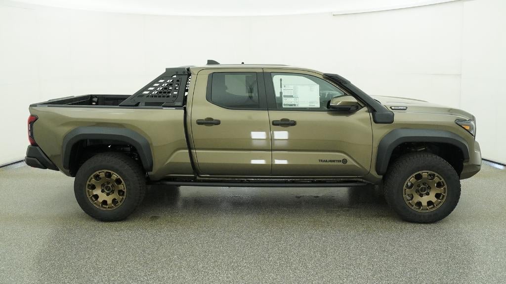 2026 Toyota Tacoma i-FORCE MAX Tacoma Trailhunter