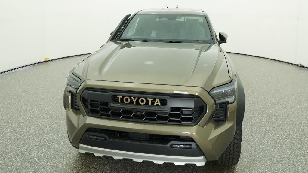 2026 Toyota Tacoma i-FORCE MAX Tacoma Trailhunter