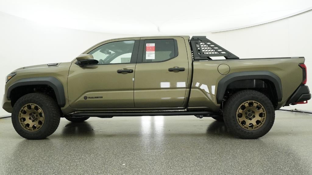 2026 Toyota Tacoma i-FORCE MAX Tacoma Trailhunter