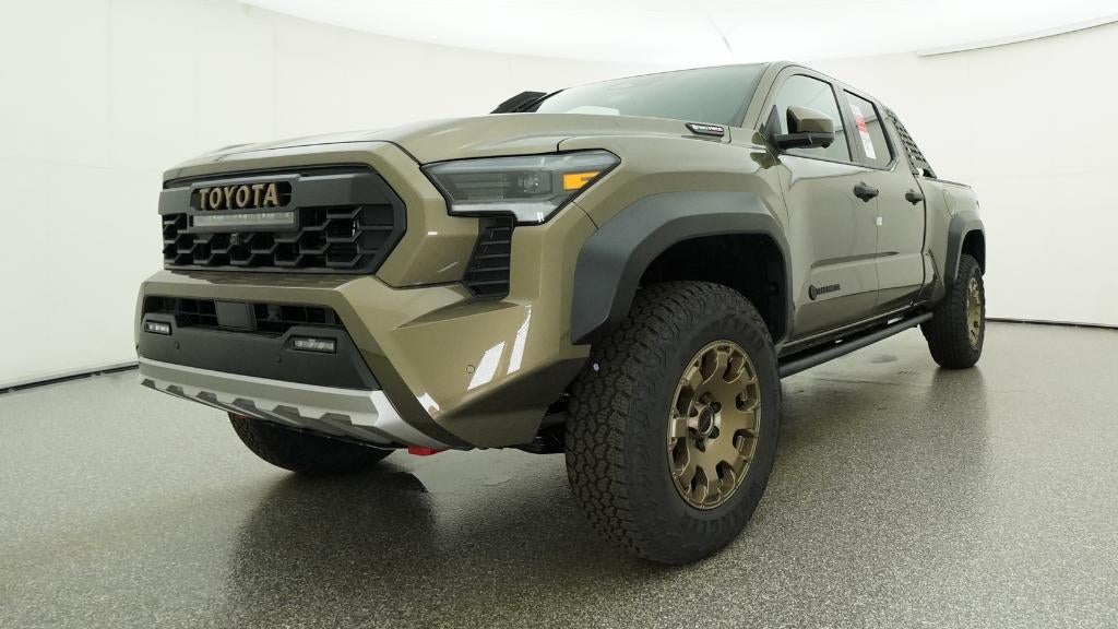 2026 Toyota Tacoma i-FORCE MAX Tacoma Trailhunter