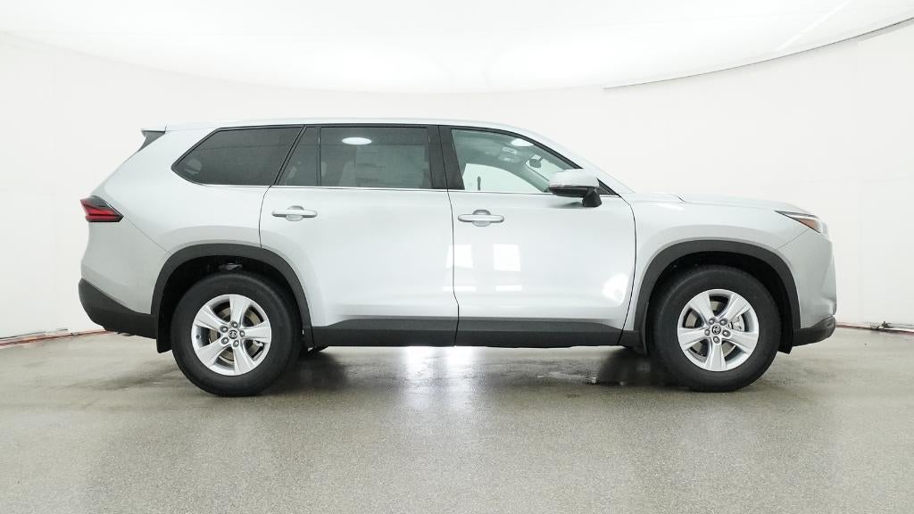 2026 Toyota Grand Highlander LE