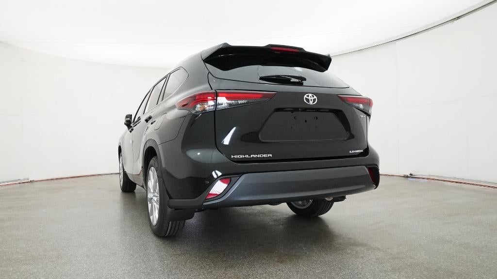 2026 Toyota Highlander Hybrid Limited