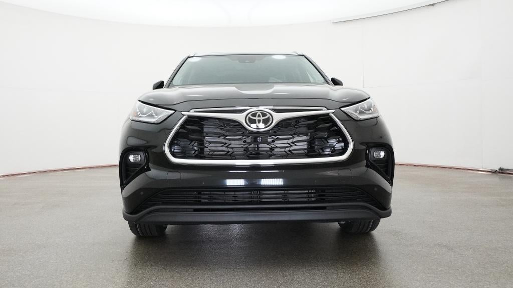2026 Toyota Highlander Hybrid Limited