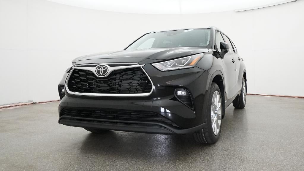 2026 Toyota Highlander Hybrid Limited