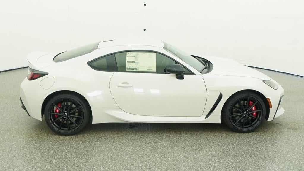 2026 Toyota GR86 Premium MT