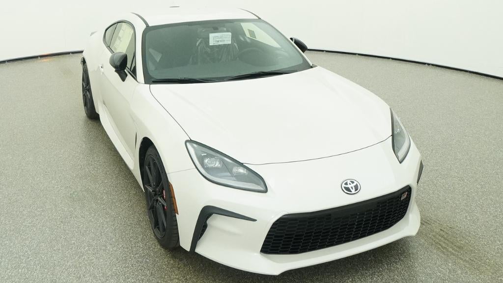 2026 Toyota GR86 Premium MT