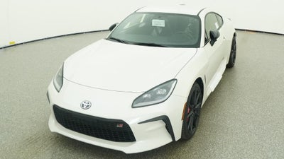 2026 Toyota GR86 Premium MT