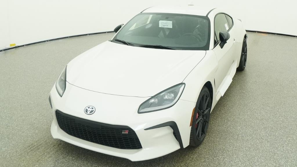 2026 Toyota GR86 Premium MT