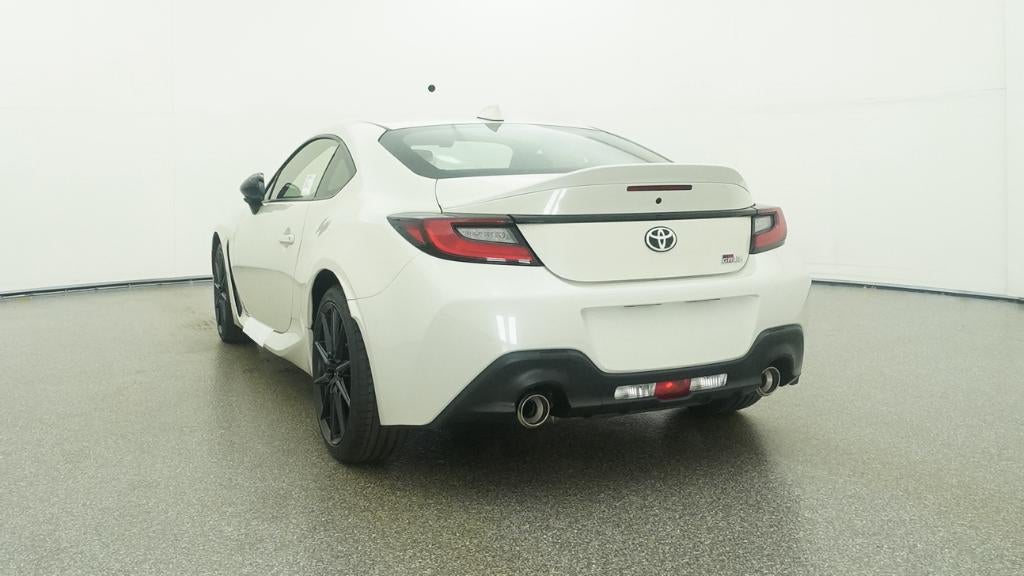 2026 Toyota GR86 Premium MT