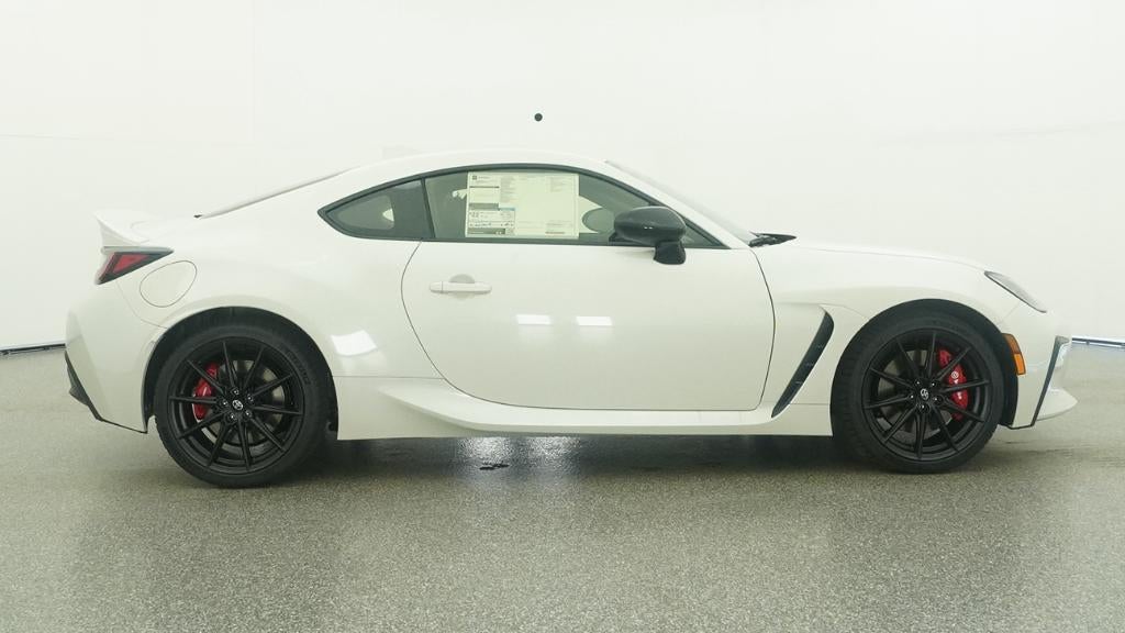2026 Toyota GR86 Premium MT