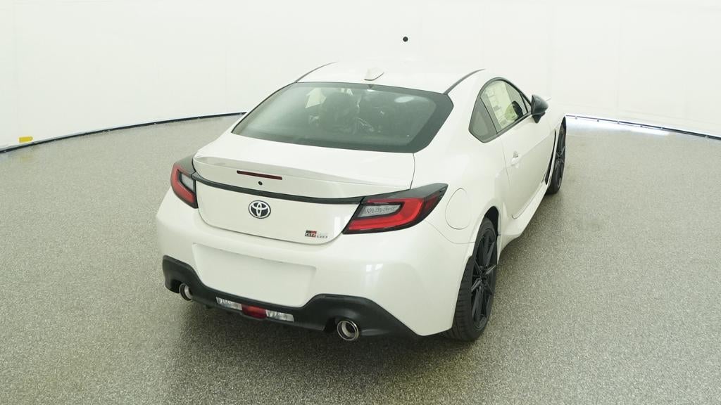 2026 Toyota GR86 Premium MT