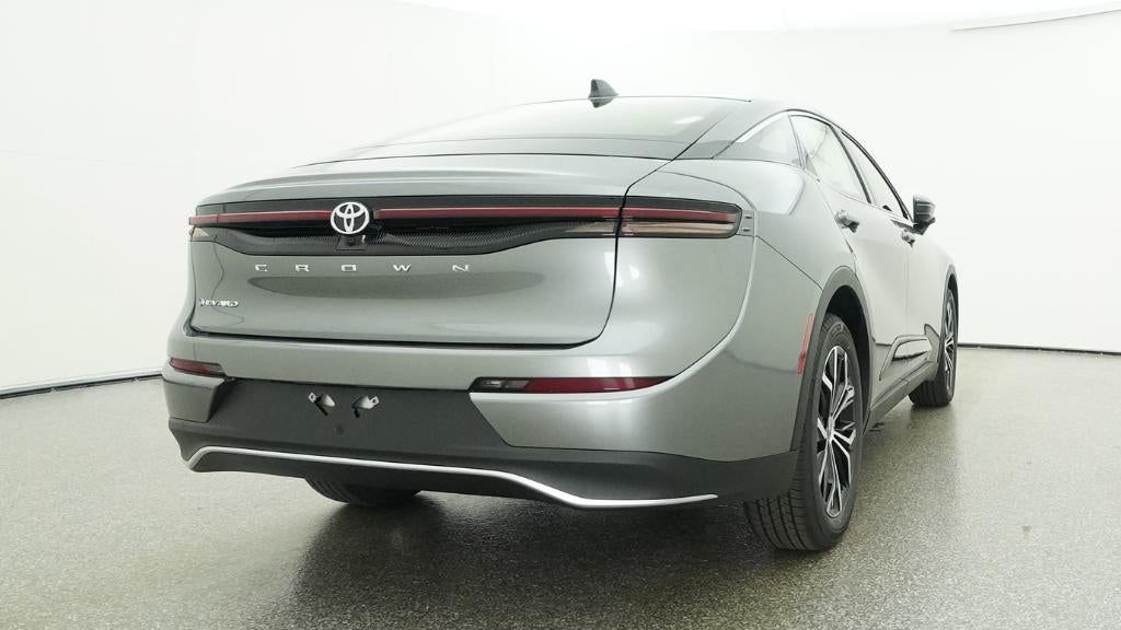 2026 Toyota Toyota Crown XLE