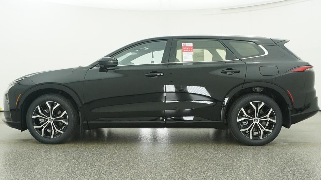 2026 Toyota Toyota Crown Signia XLE