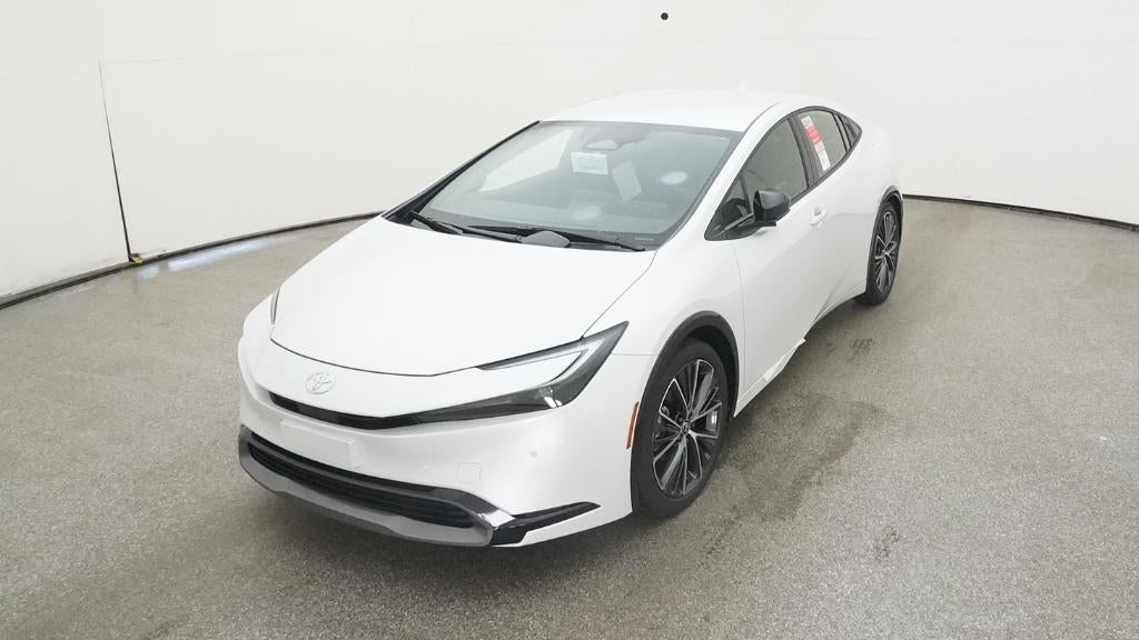 2025 Toyota Prius XLE