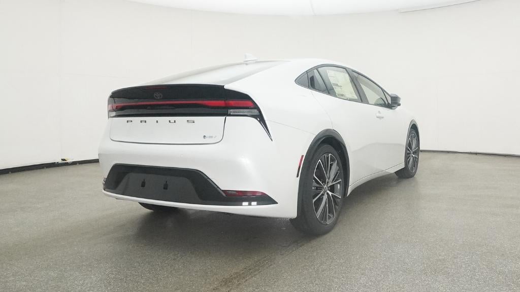 2025 Toyota Prius XLE