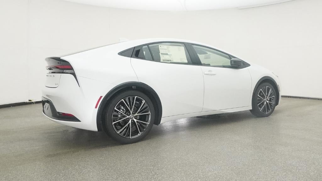 2025 Toyota Prius XLE