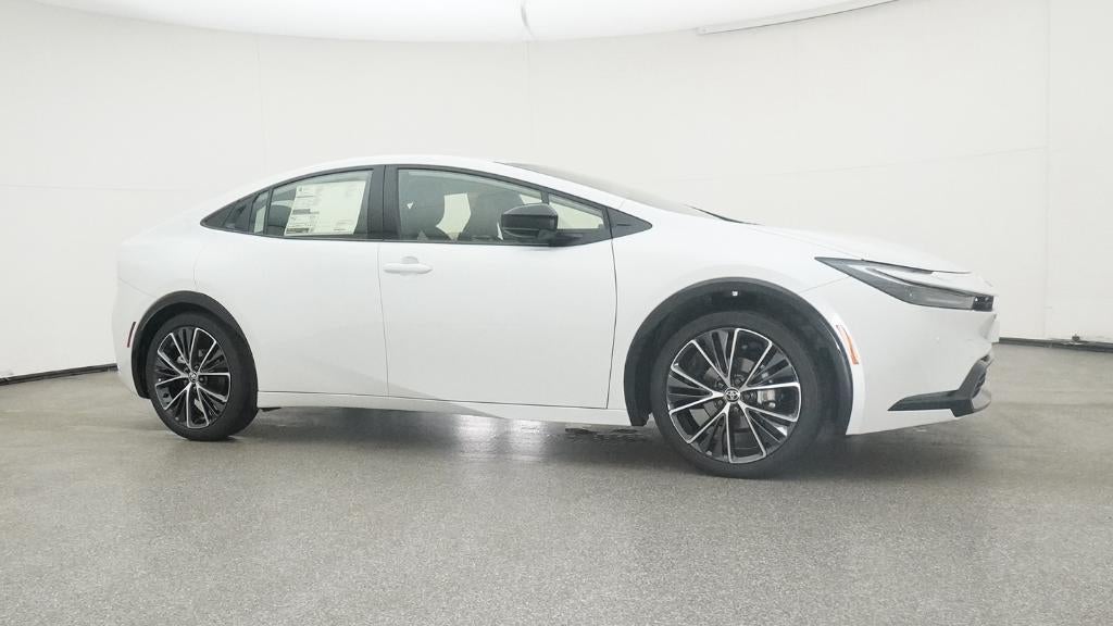2025 Toyota Prius XLE