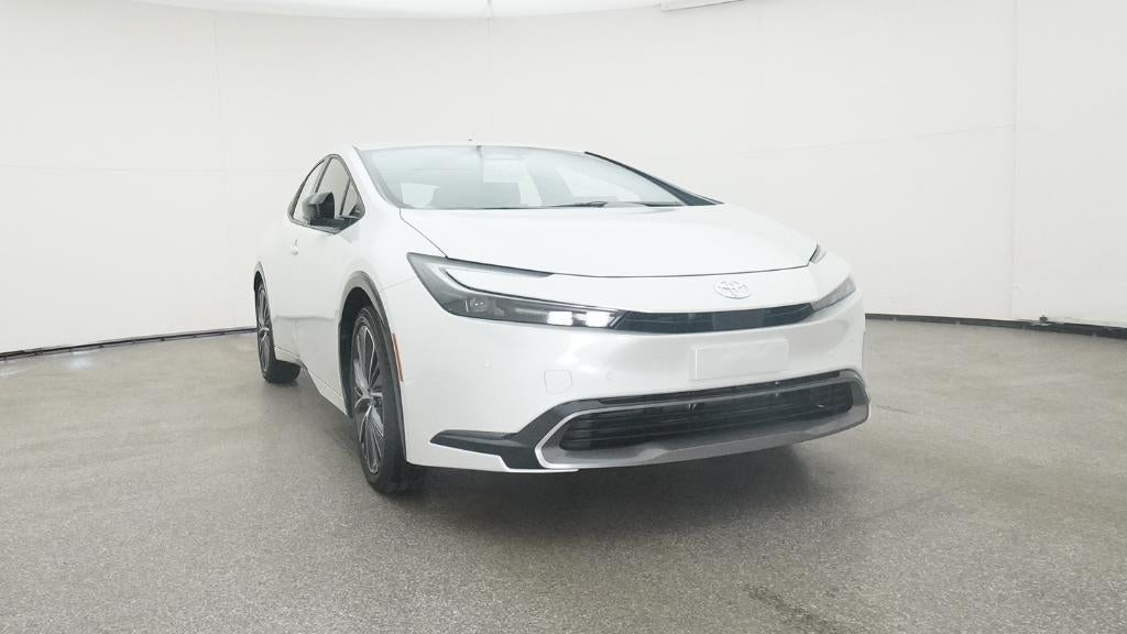 2025 Toyota Prius XLE