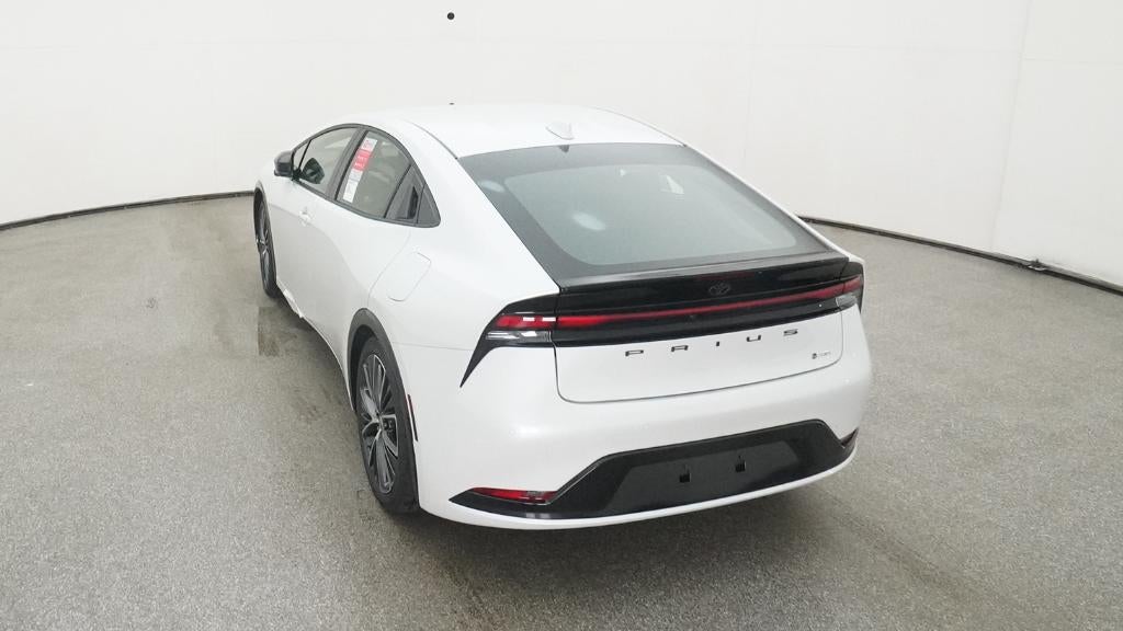 2025 Toyota Prius XLE
