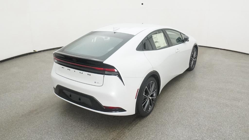 2025 Toyota Prius XLE