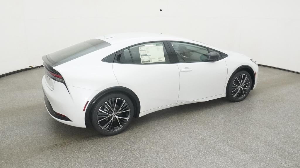 2025 Toyota Prius XLE