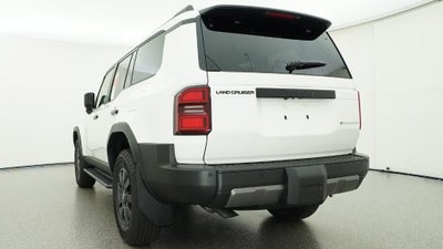 2026 Toyota Land Cruiser Base