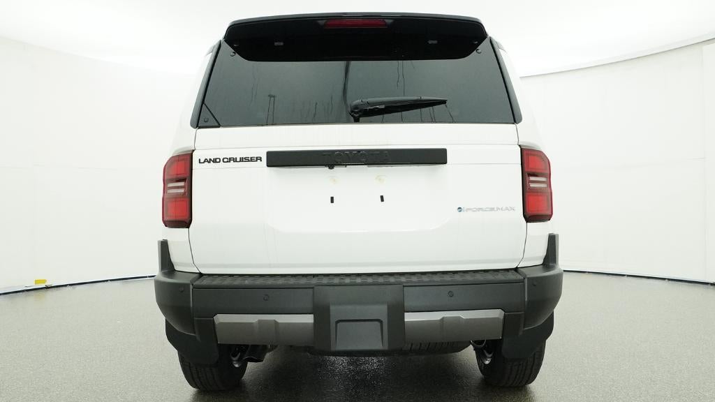 2026 Toyota Land Cruiser Base