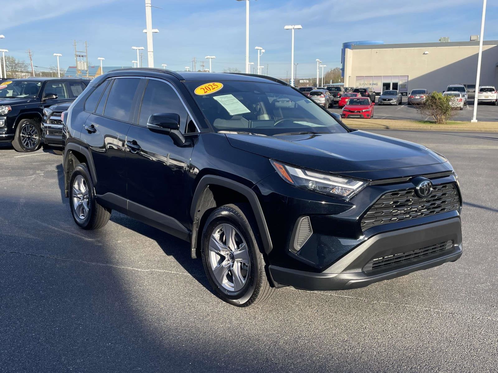 2025 Toyota RAV4 XLE