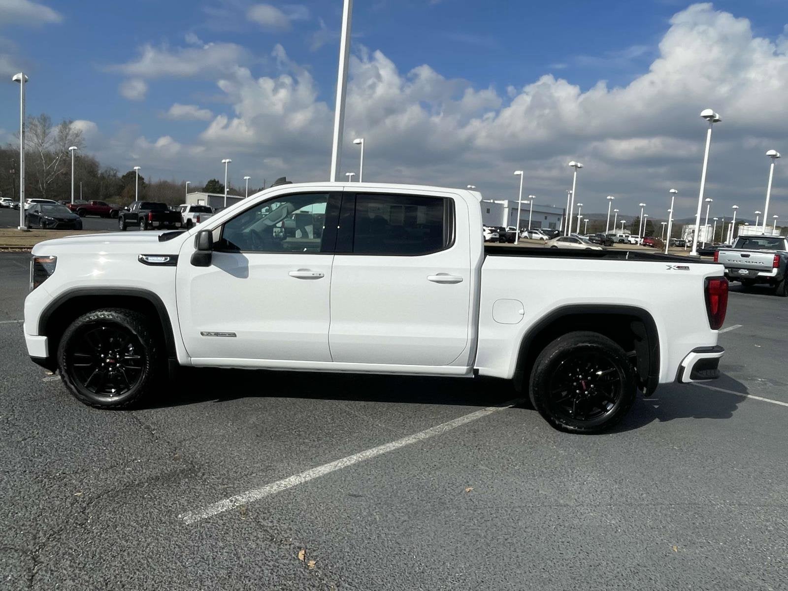 2024 GMC Sierra 1500 Elevation