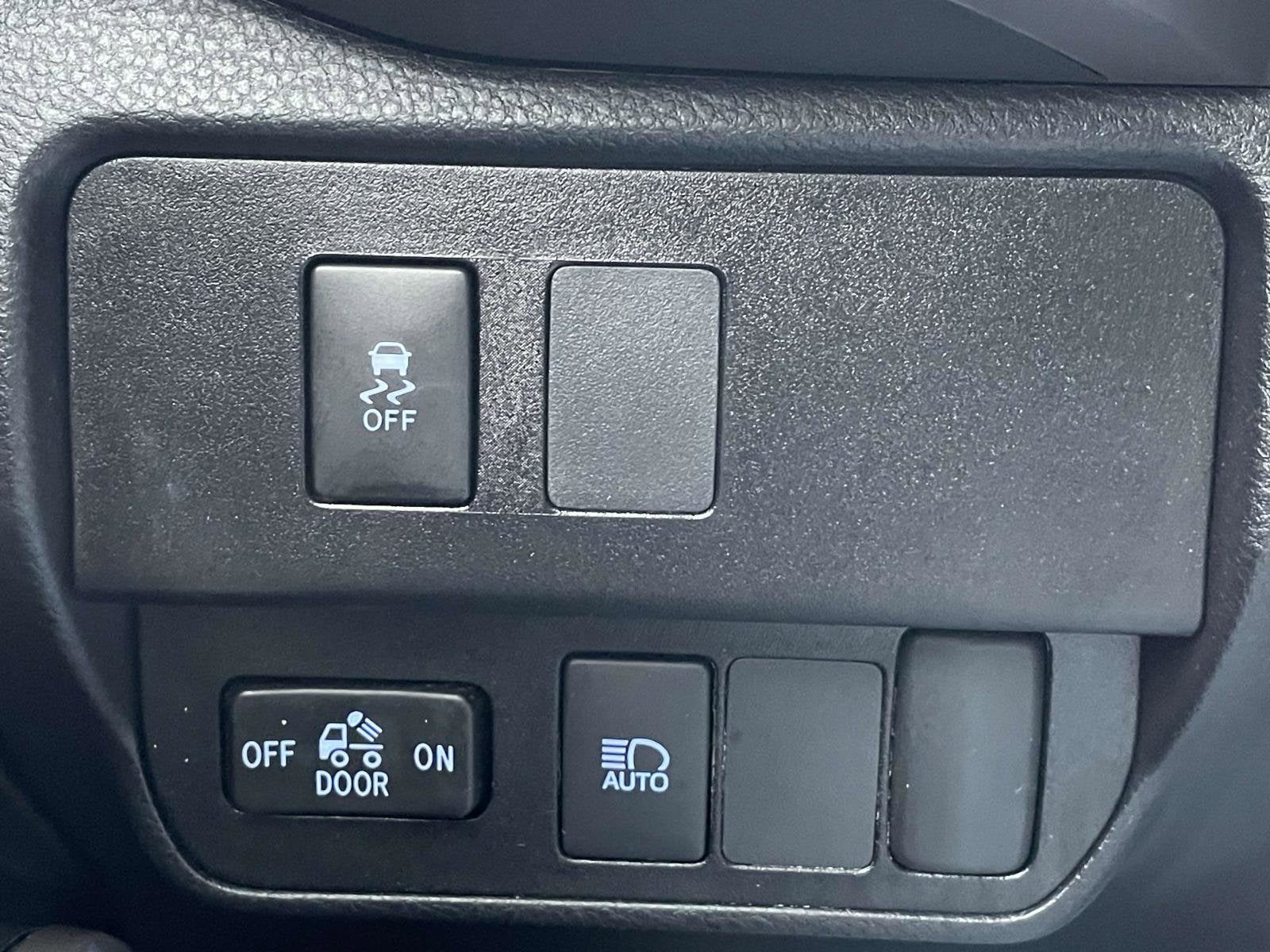 2022 Toyota Tacoma 2WD SR5