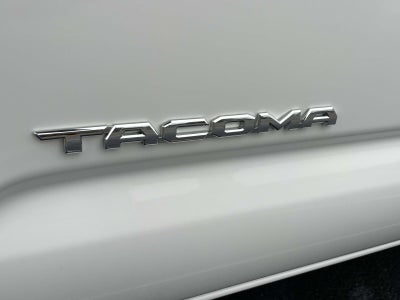 2022 Toyota Tacoma 2WD SR5