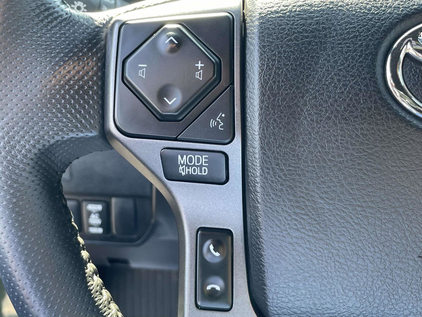 2022 Toyota Tacoma 4WD TRD Sport