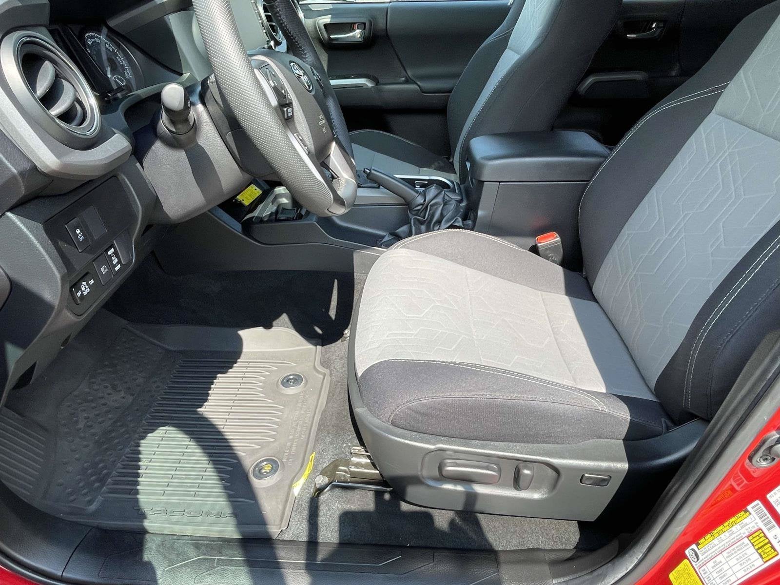 2022 Toyota Tacoma 2WD SR5