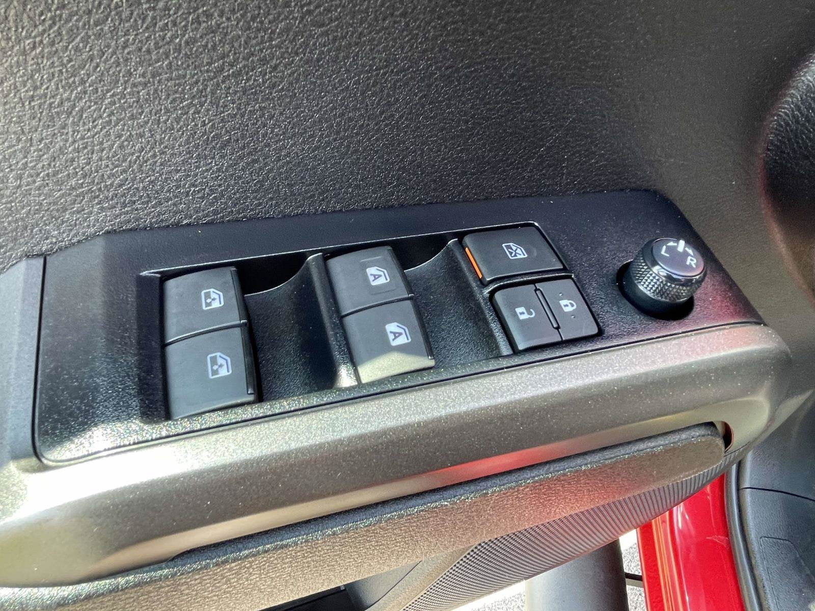 2022 Toyota Tacoma 2WD SR5