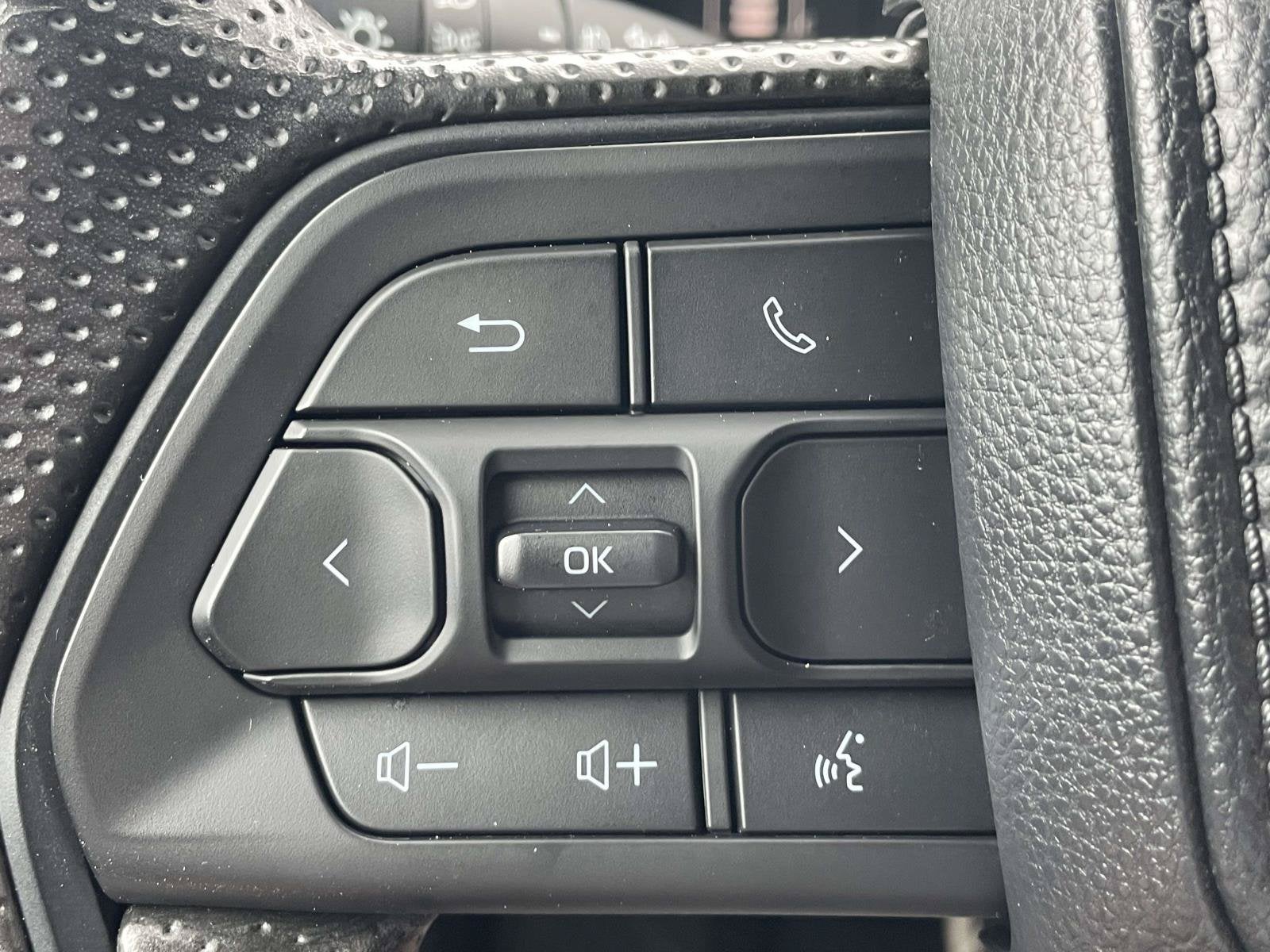 2024 Toyota Tacoma 2WD SR5