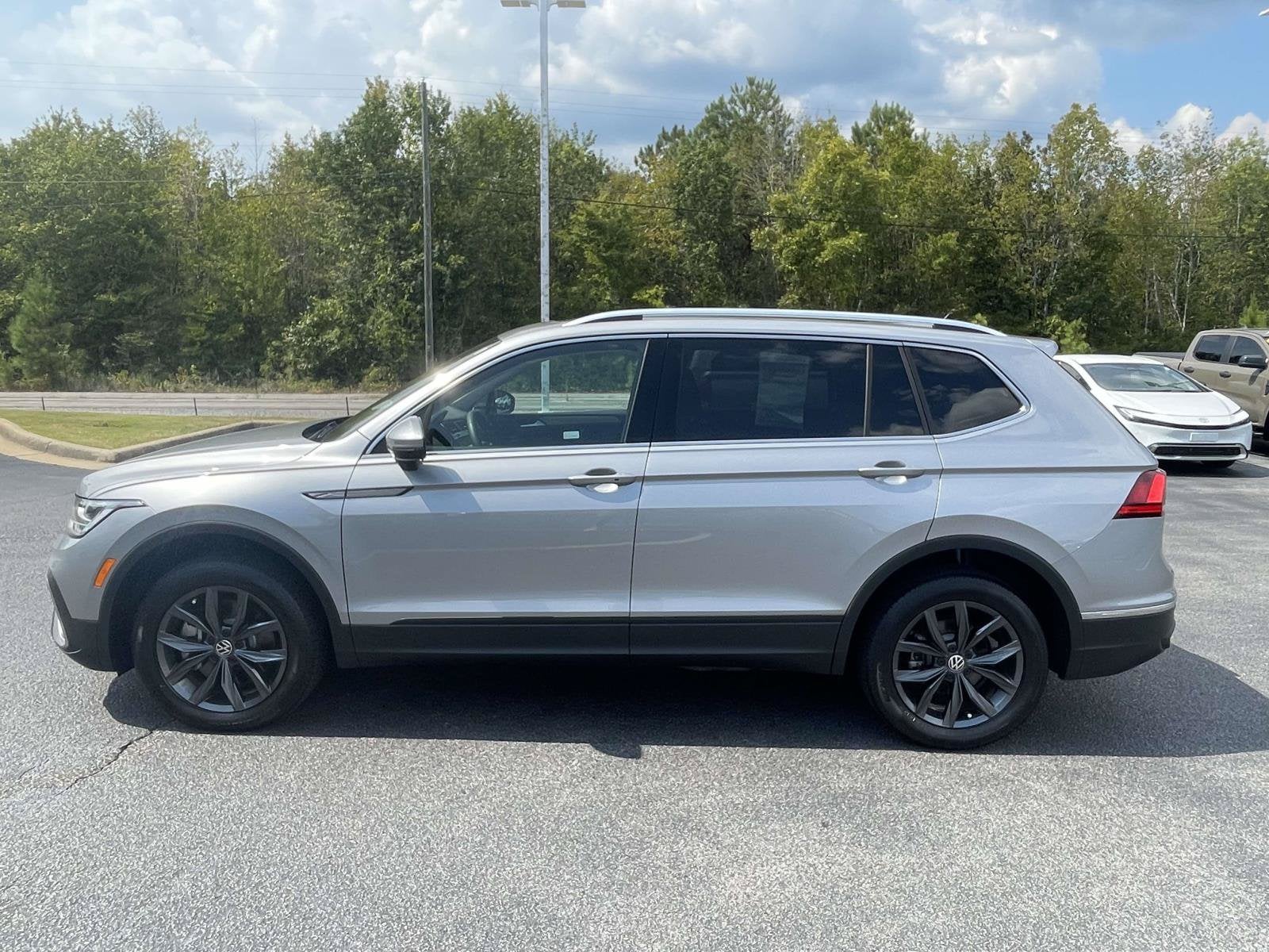 2023 Volkswagen Tiguan SE