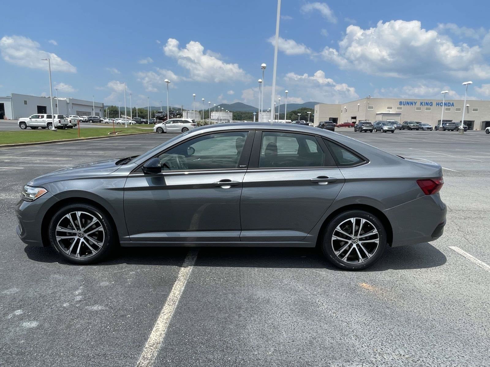 2024 Volkswagen Jetta Sport