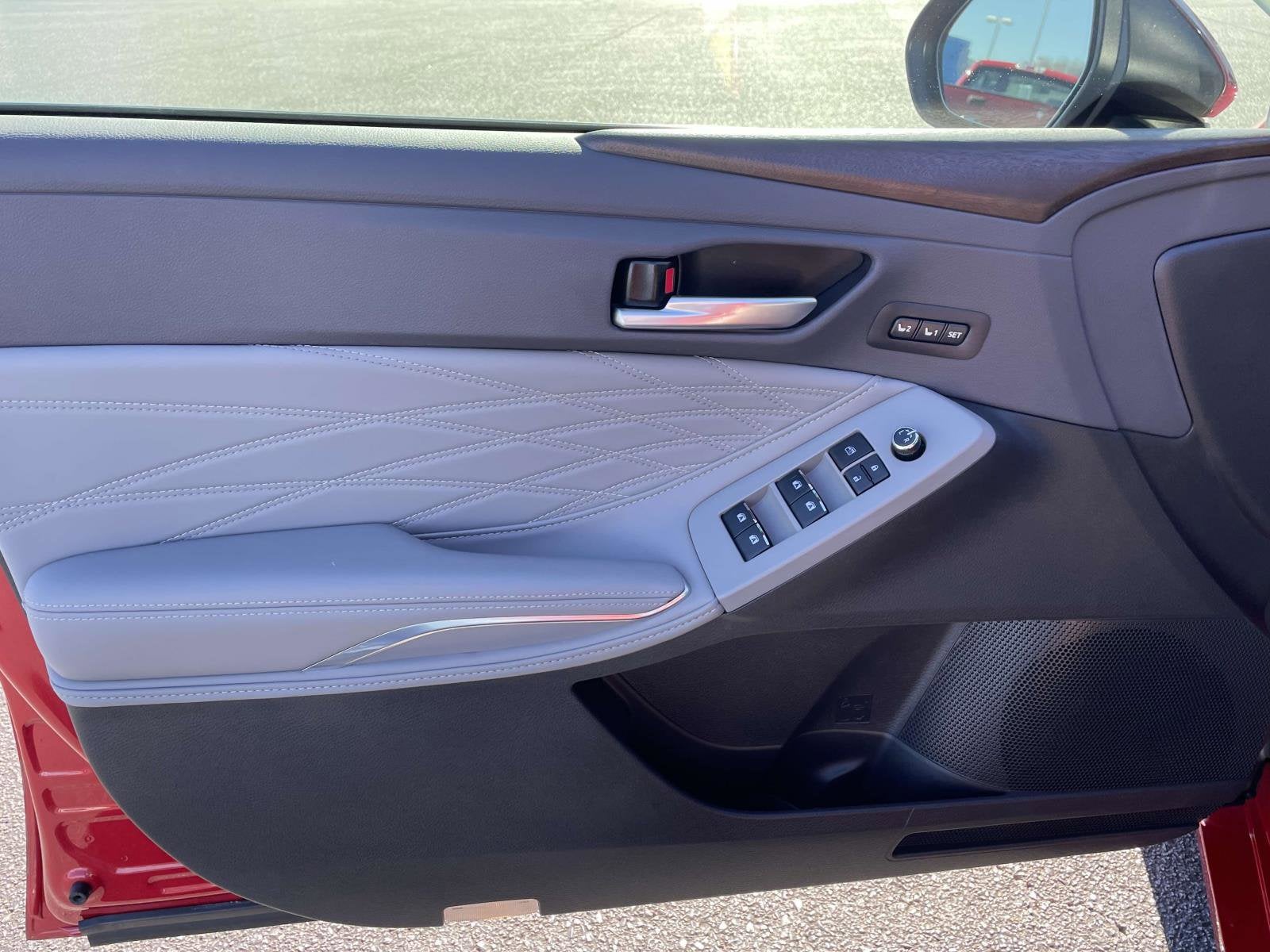 2021 Toyota Avalon Hybrid Limited