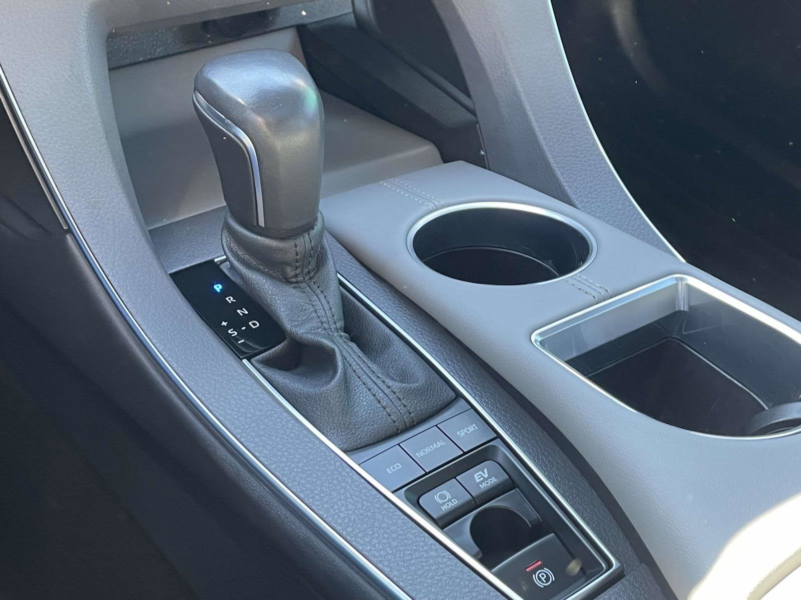 2021 Toyota Avalon Hybrid Limited