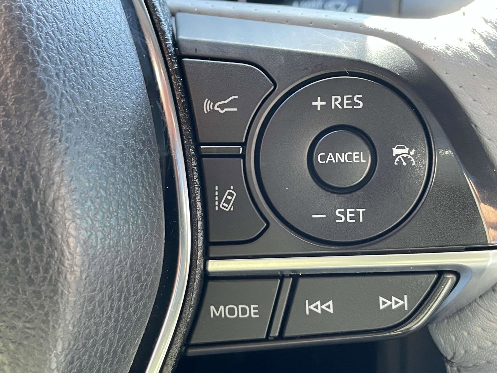 2021 Toyota Avalon Hybrid Limited