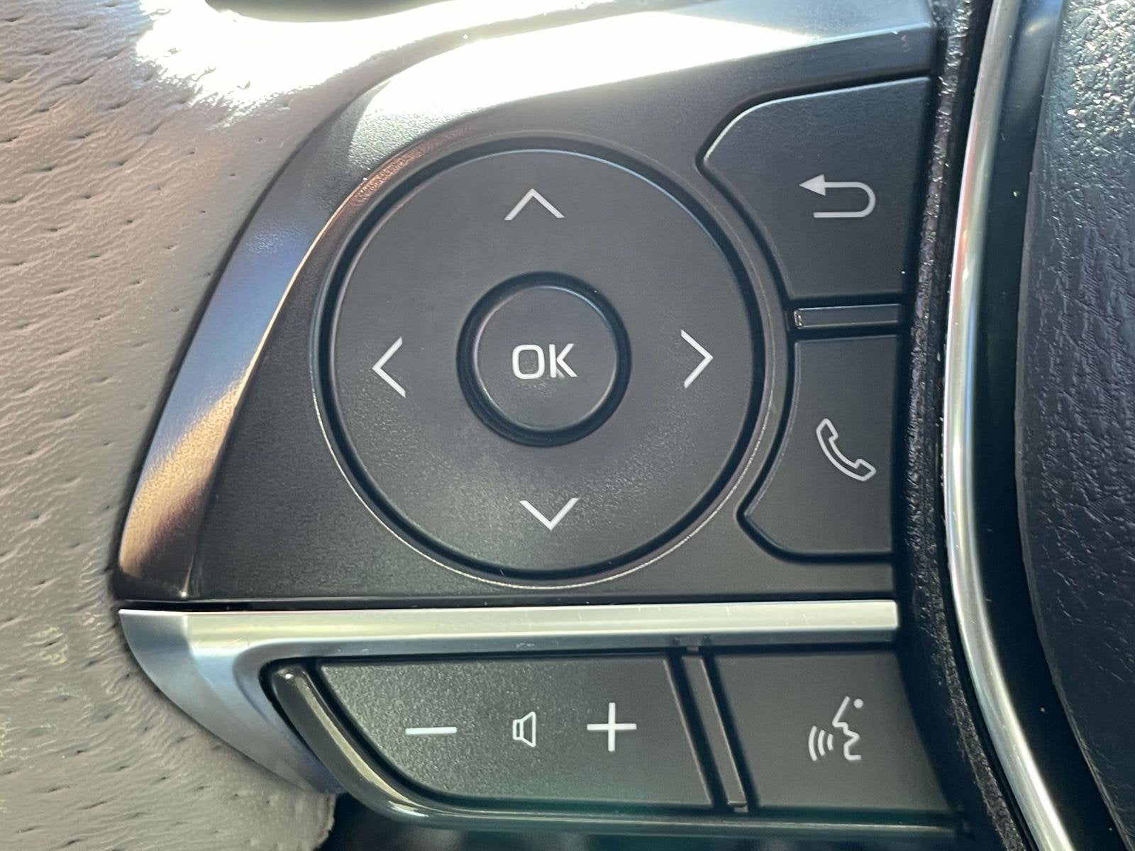 2021 Toyota Avalon Hybrid Limited