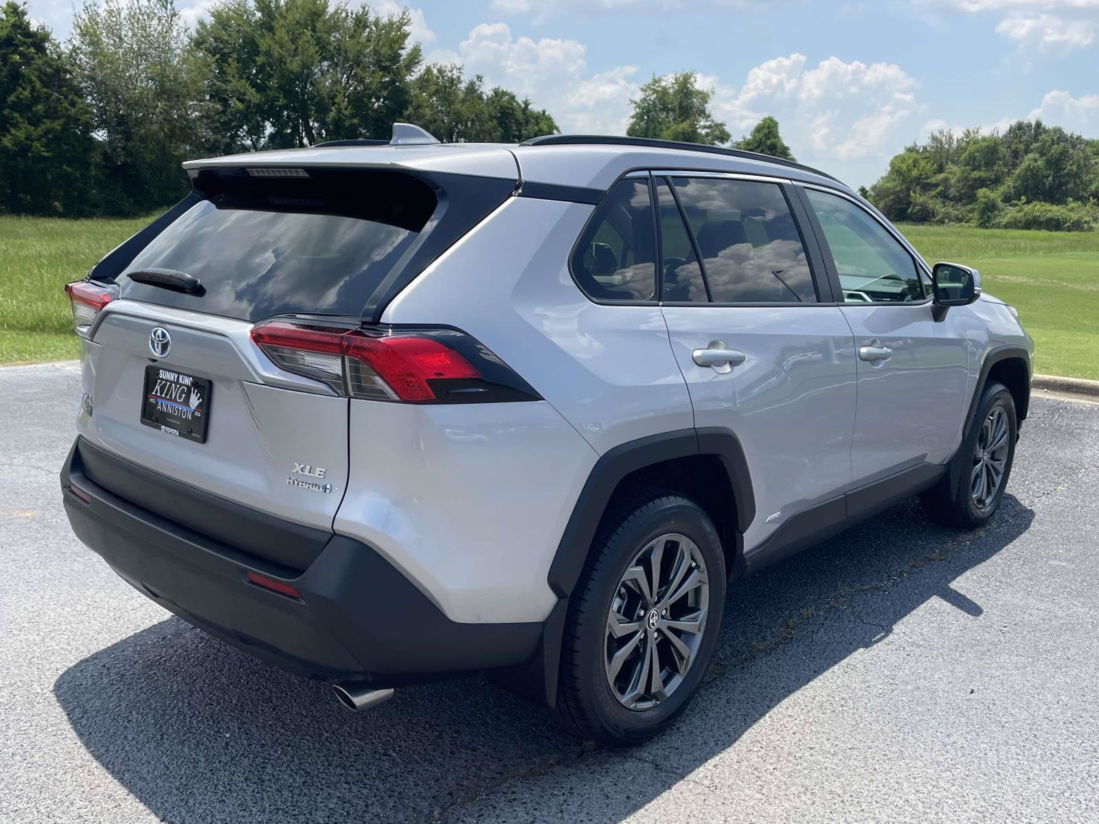 2024 Toyota RAV4 Hybrid XLE Premium