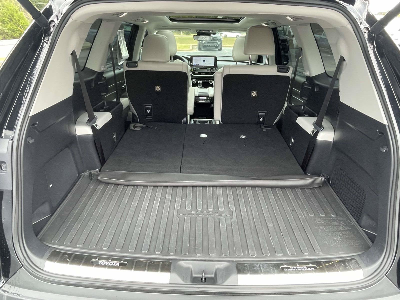 2025 Toyota Grand Highlander Platinum
