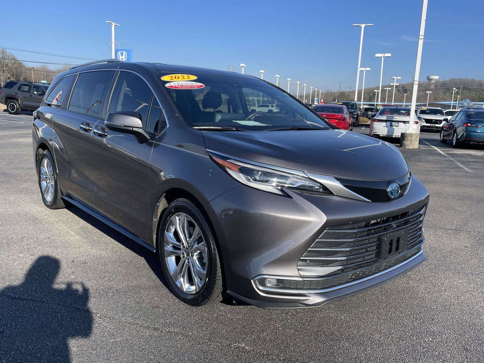 2022 Toyota Sienna Platinum