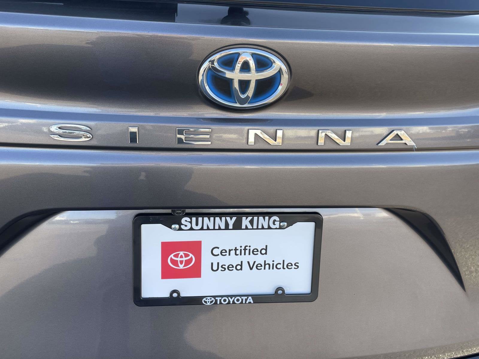 2022 Toyota Sienna Platinum