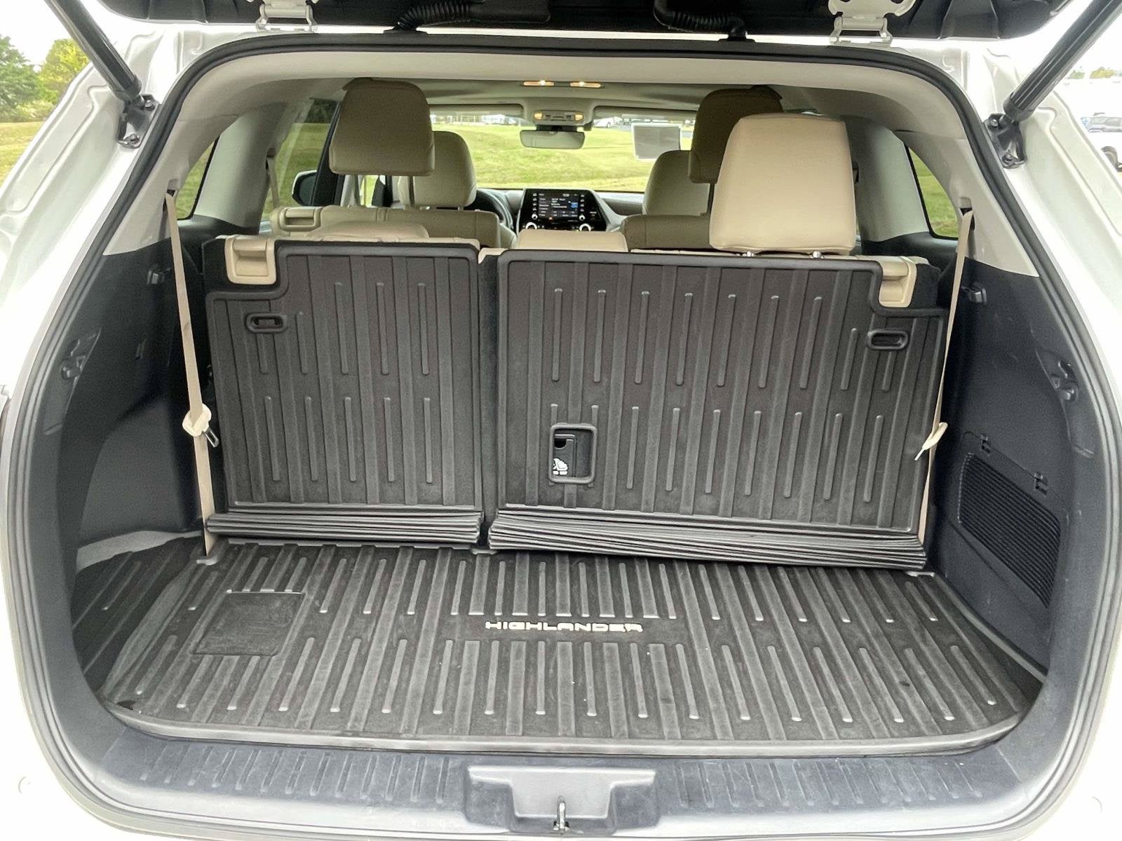 2020 Toyota Highlander Hybrid XLE