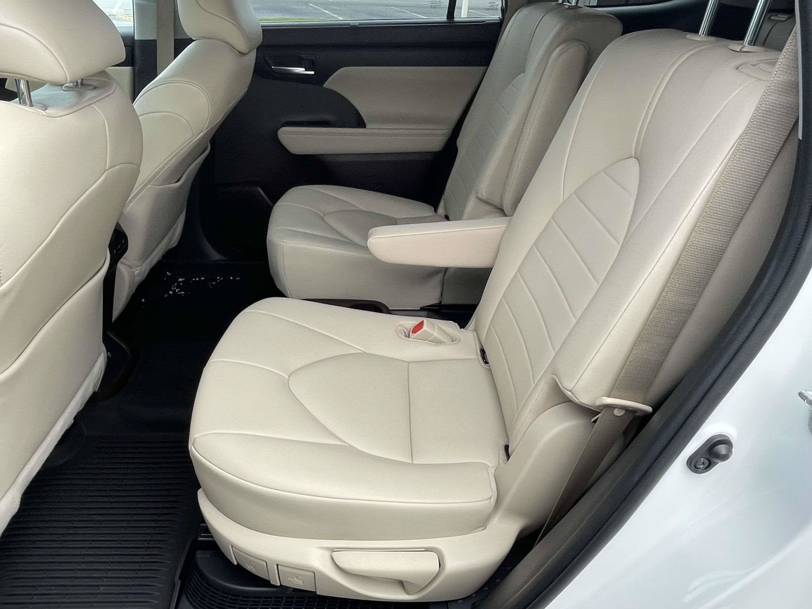 2020 Toyota Highlander Hybrid XLE