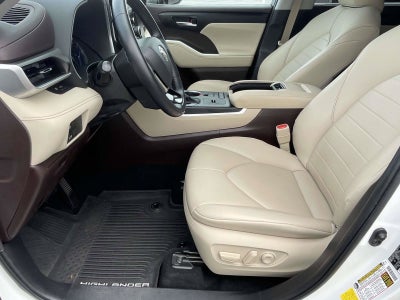 2020 Toyota Highlander Hybrid XLE